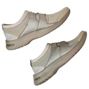 BZees Womens Walking Shoes Gray Anytime Slip On Loafers Sporty size 8